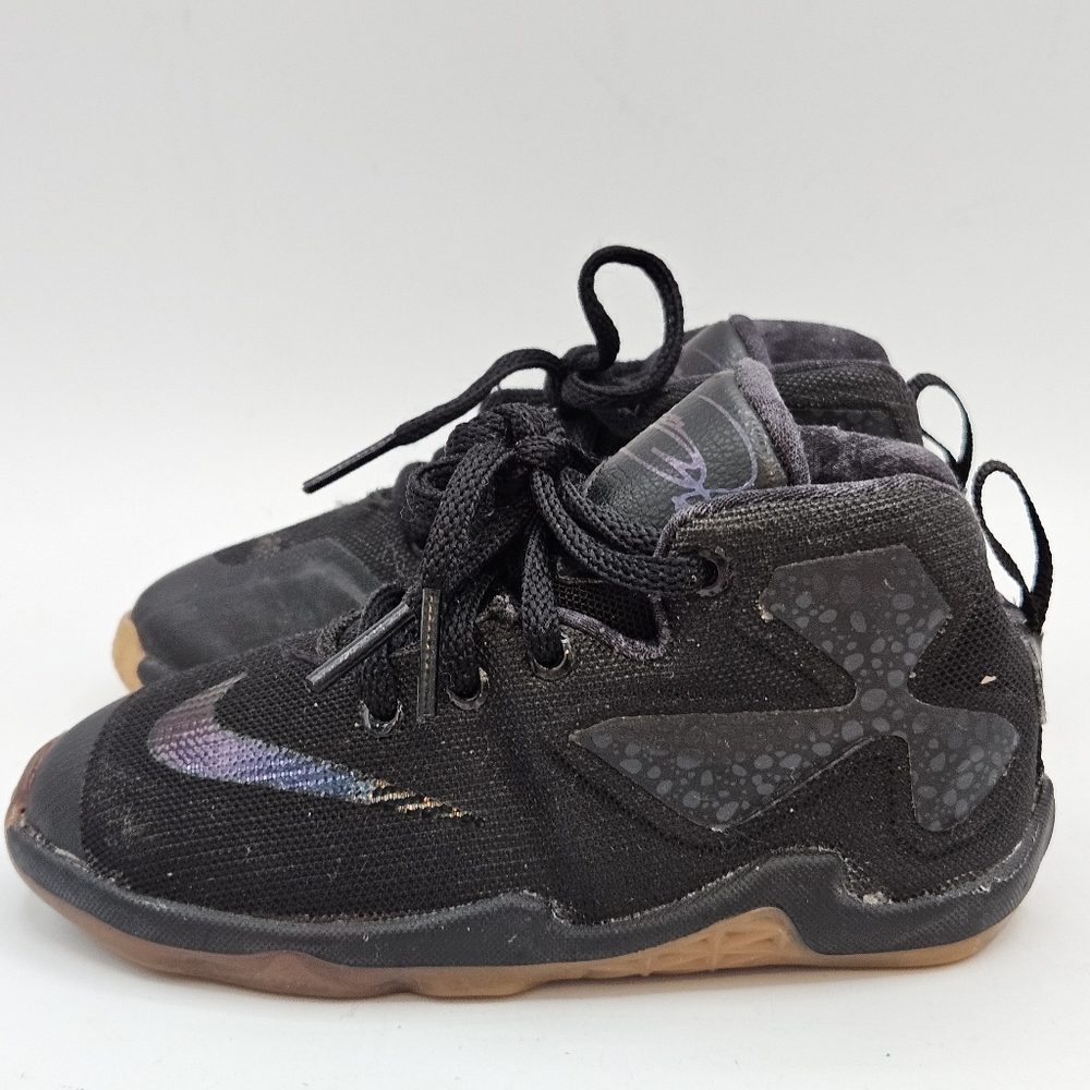 Nike Lebron James 13 black lion shoes size 8c